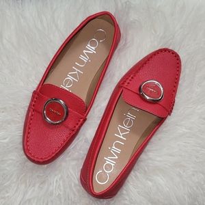 Red size 6 shoes